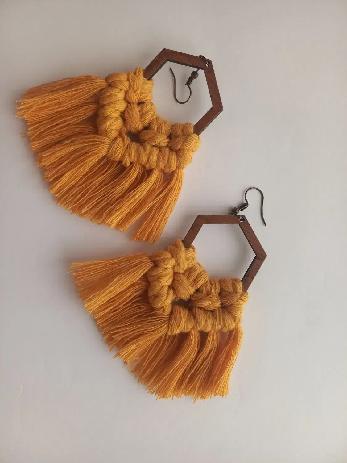 گوشواره مکرومه|بدلیجات|شیراز, درکی|دیوار