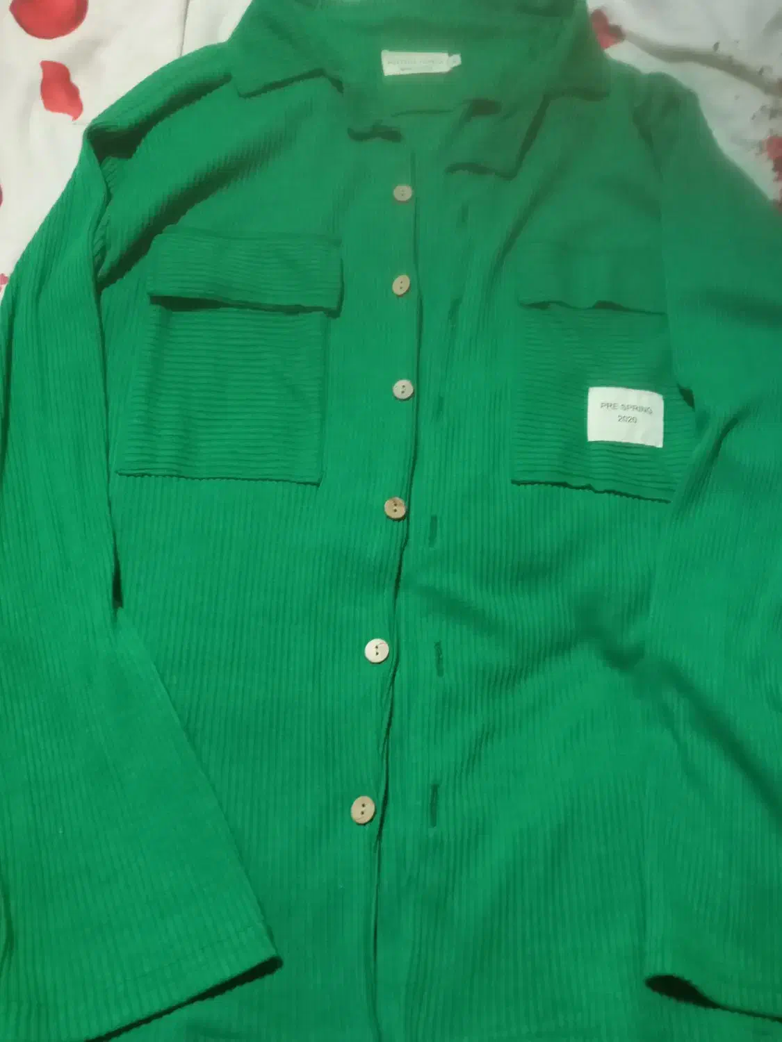 پیراهن کبریتی|لباس|رشت, منظریه|دیوار