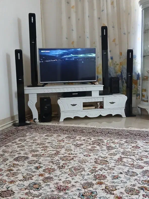 سینمای خانواده در حد نو فقط ۳ بار استفاده شود|سیستم صوتی خانگی|تربتحیدریه, فرمانداری|دیوار