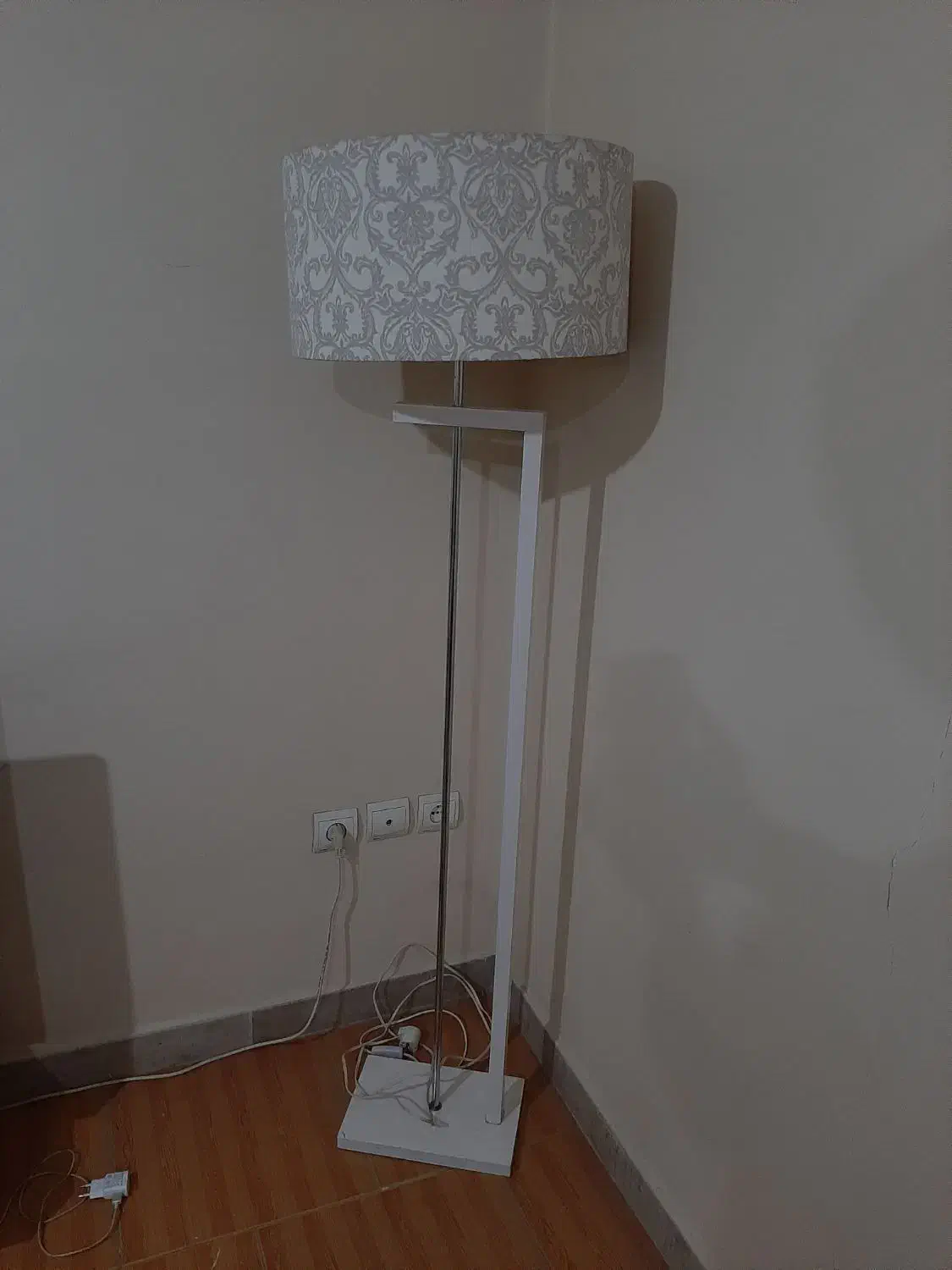 آباژور و دی وی دی sony|چراغ خواب و آباژور|تهران, سلسبیل جنوبی|دیوار