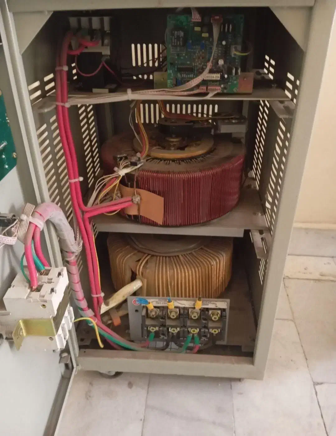 استابلایزر امگا ۲۰ کیلو ولت آمپر|قطعات و لوازم جانبی رایانه|تهران, مخصوص|دیوار