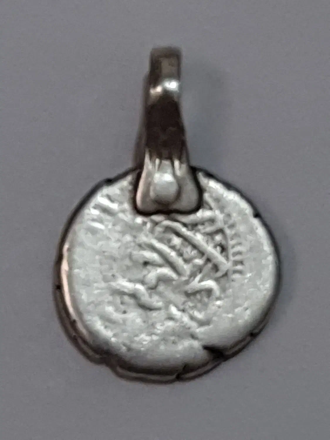 پلاک نقره قدمتدار وزن ۹گرم ۷۱ سوت|جواهرات|شهریار, شهرک امیریه|دیوار