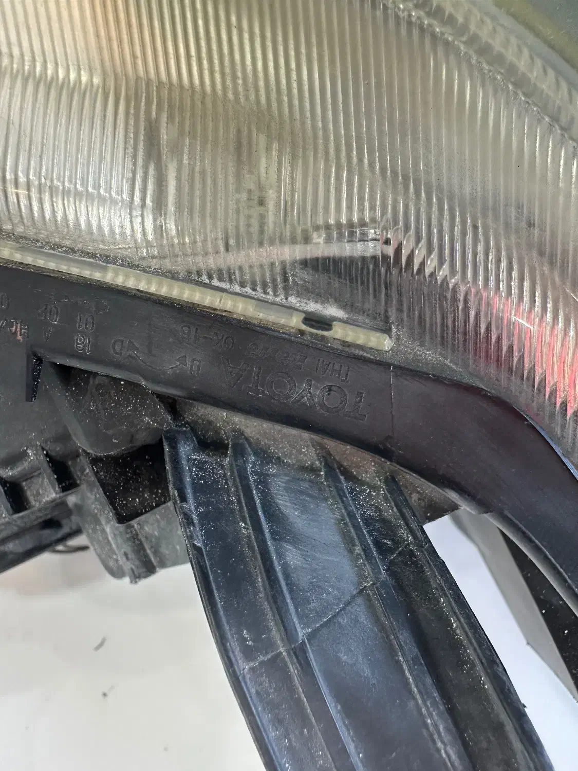 چراغ جلو تویوتا مدل2012تا2016اصلی|قطعات یدکی و لوازم جانبی|قشم, |دیوار