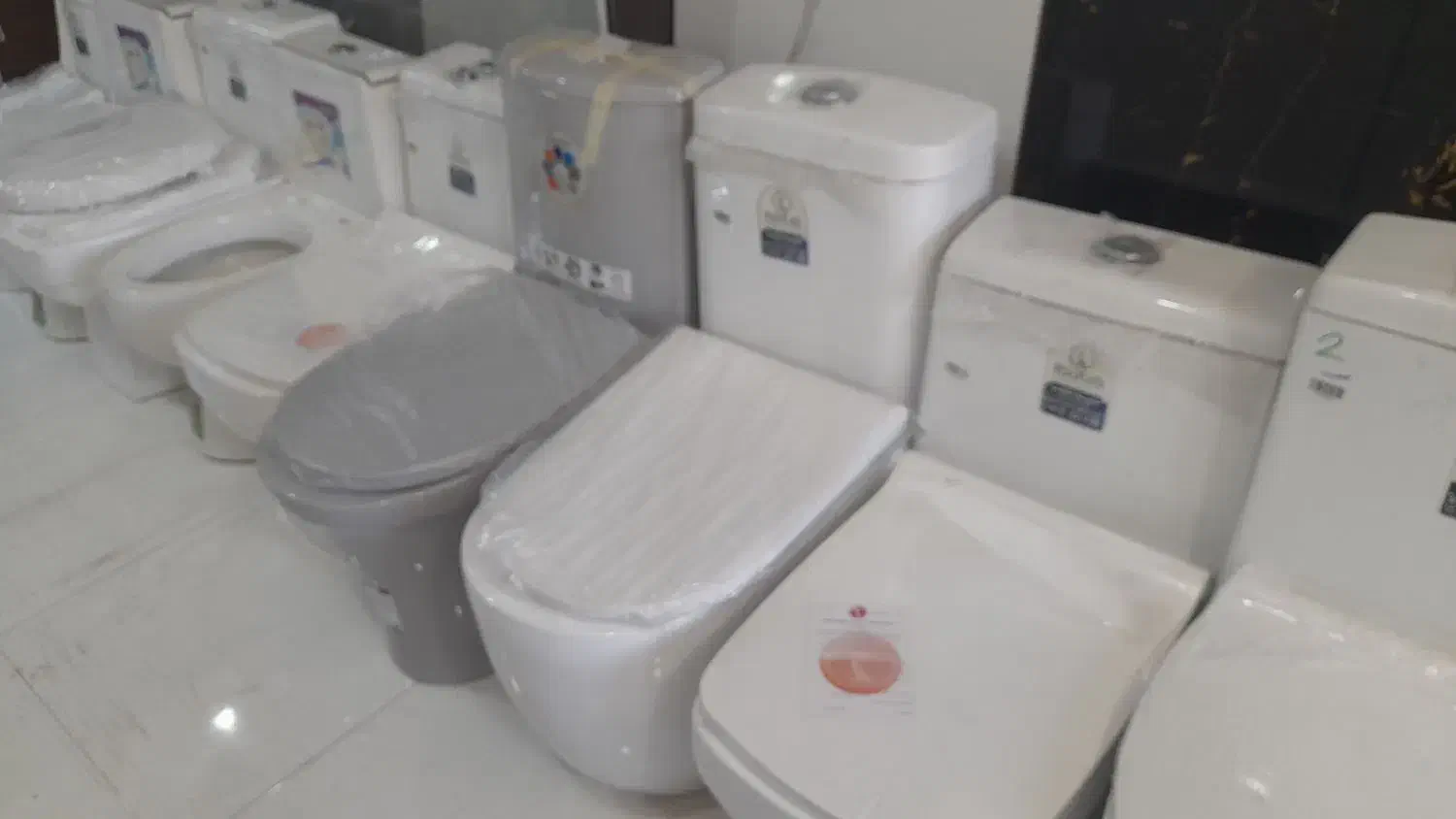 فروش ویژه انواع فرنگی|لوازم سرویس بهداشتی|اصفهان, بهارستان (مخابرات)|دیوار