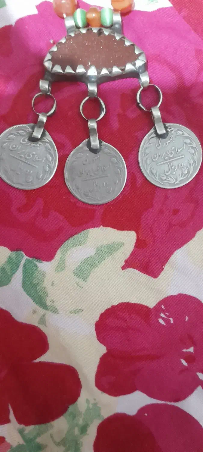 دلربا|کلکسیون اشیاء عتیقه|مسجد سلیمان, |دیوار