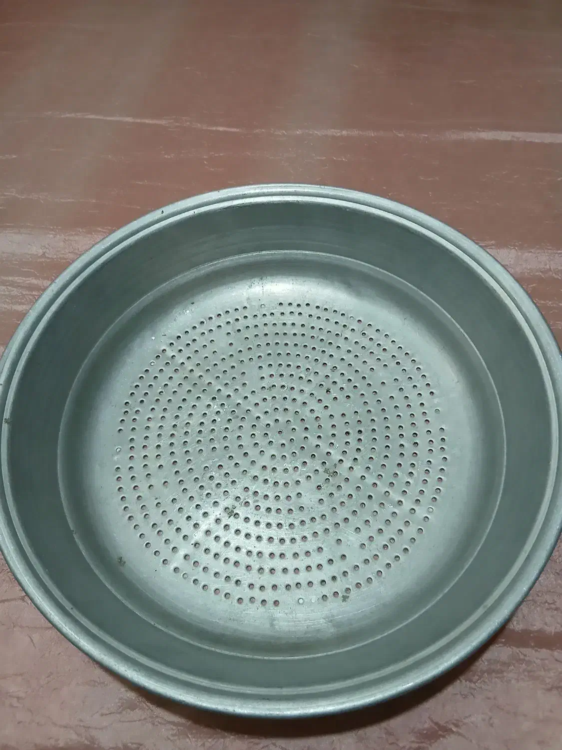 آبکش رویی قدیمی تمیز و سالم .|ظروف پختوپز|تهران, دانشگاه شریف|دیوار