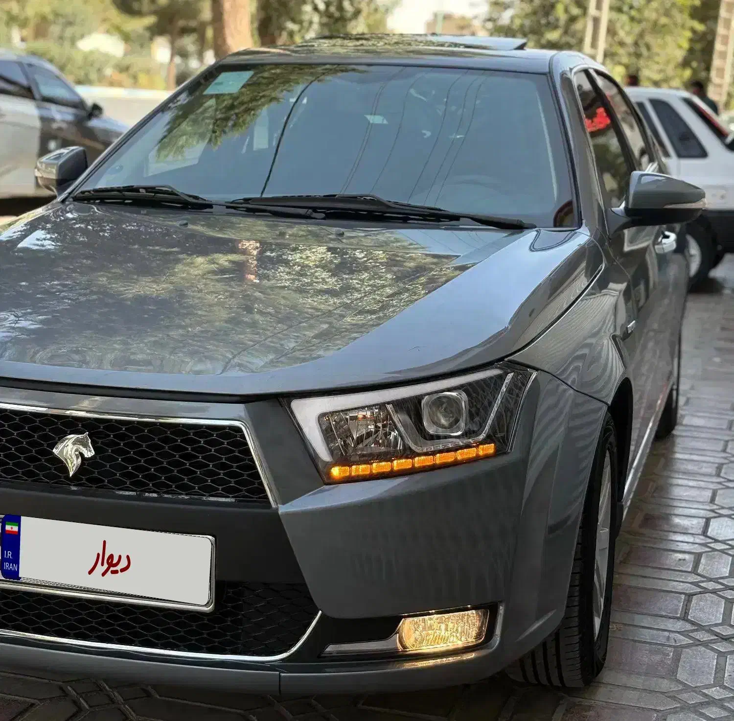 دنا پلاس تیپ ۲ فول مدل 1396 ساندروف دار|خودرو سواری و وانت|اصفهان, ملک‌شهر|دیوار