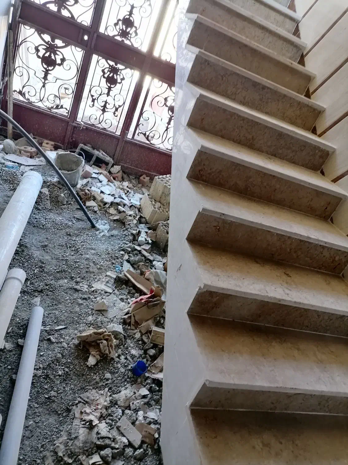 بنای نماکاروموزاییک کارم|خدمات پیشه و مهارت|ایرانشهر, |دیوار