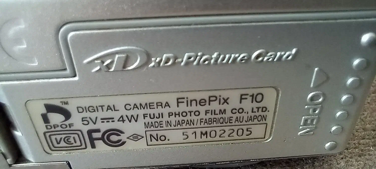 دوربین فیلمبرداری وعکسبرداری اصل ژاپنی|دوربین عکاسی و فیلم‌برداری|اهواز, زندوکیلی|دیوار