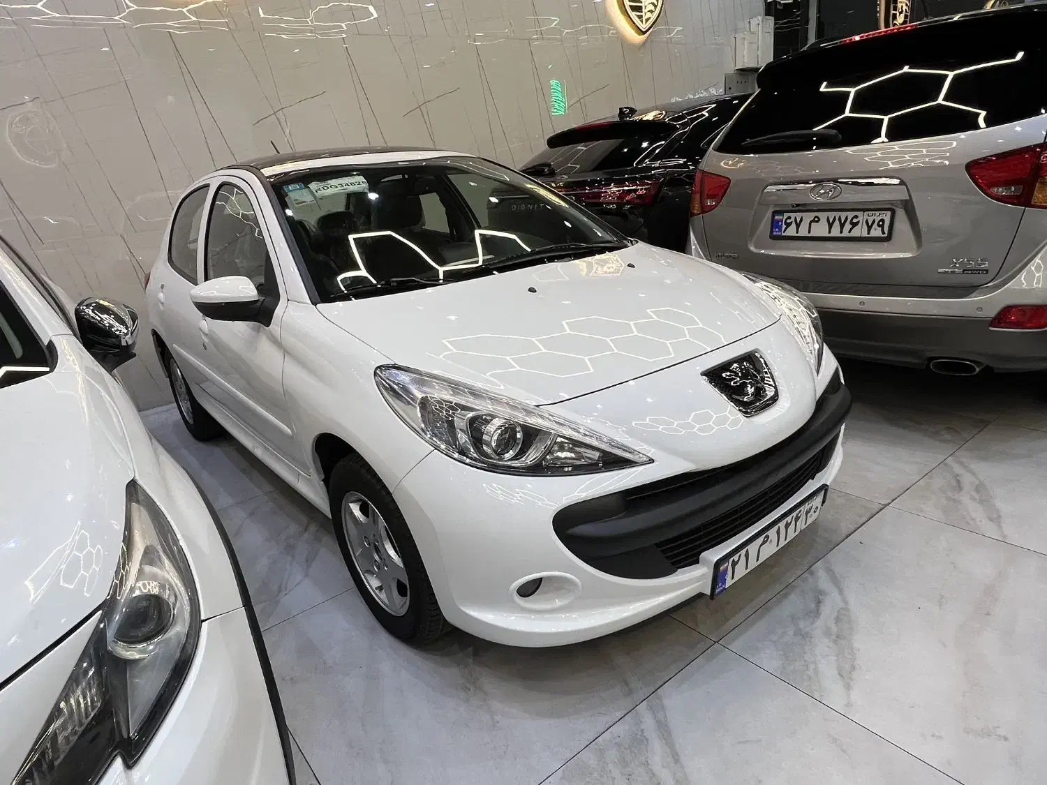 پژو ۲۰۷ اتومات پلاس موتور جدید ۱۴۰۳ سفید 6 سرعته|خودرو سواری و وانت|کرج, عظیمیه|دیوار