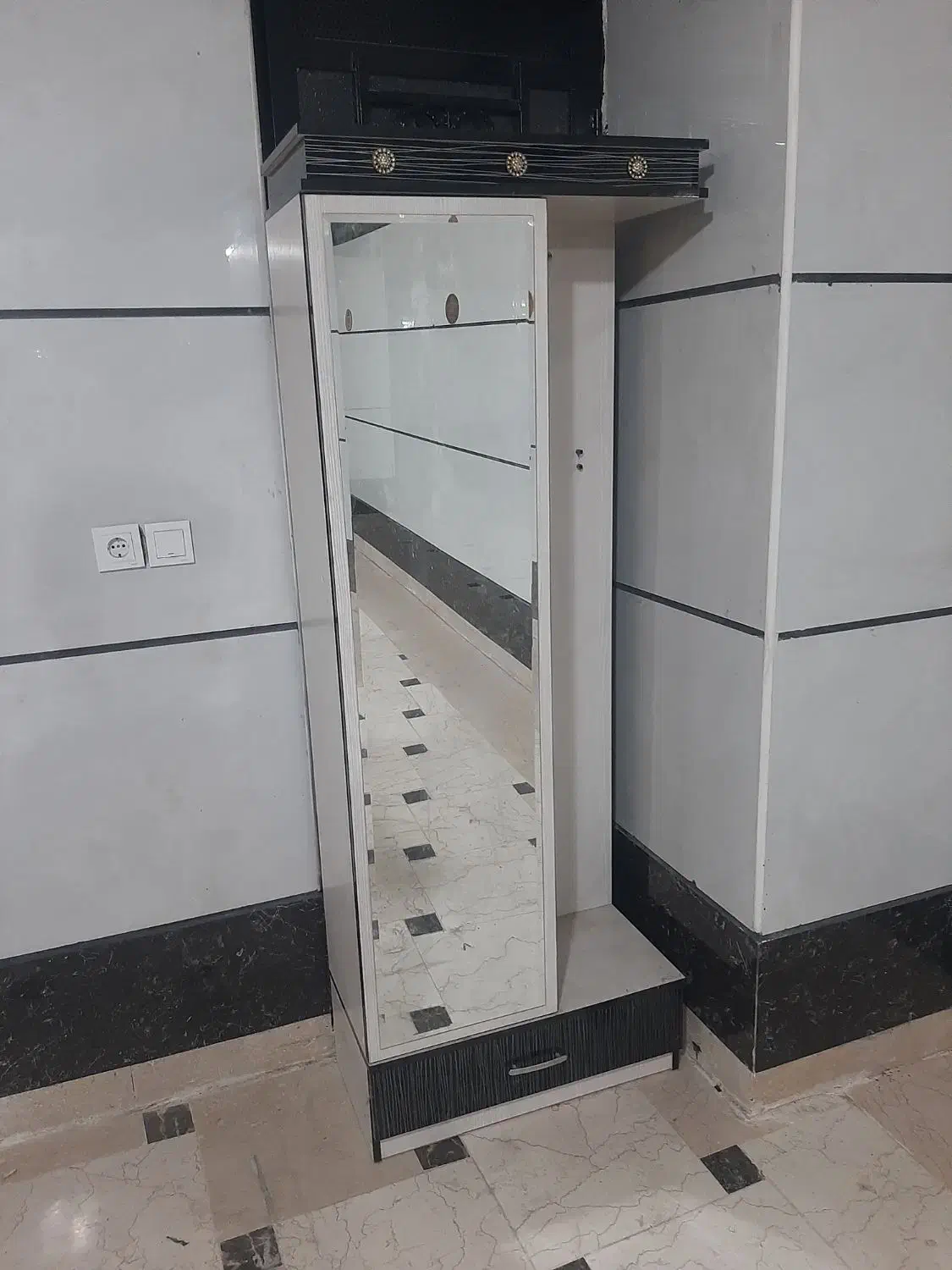 جا کفشی تمیز و سالم|جاکفشی، کمد، دراور|فردیس, خیام غربی|دیوار