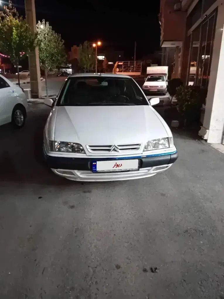 زانتیا ۸۸سفید|خودرو سواری و وانت|اراک, |دیوار