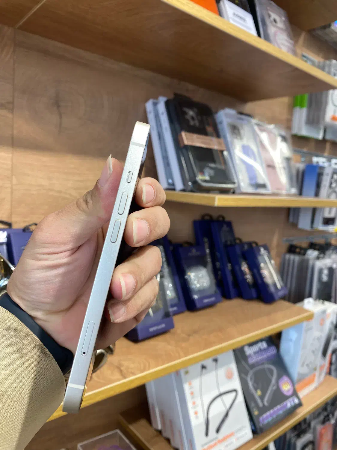 iphone13 nomral 128 ch|موبایل|فردیس, نسترن شرقی|دیوار