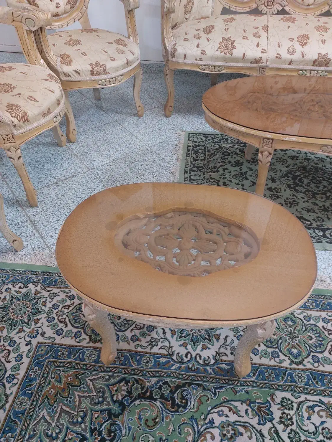 فروش مبل سلطنتی|مبلمان خانگی و میز عسلی|کازرون, |دیوار