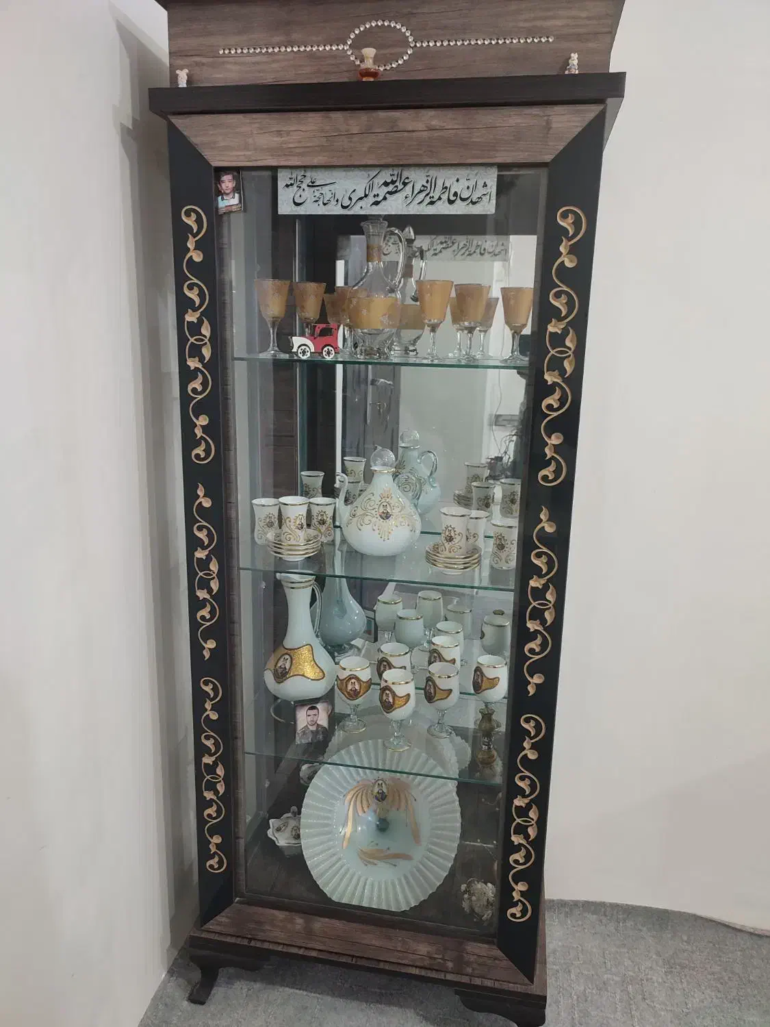 بوفه با وسایل دکوری|بوفه، ویترین، کنسول|قم, نیروگاه|دیوار