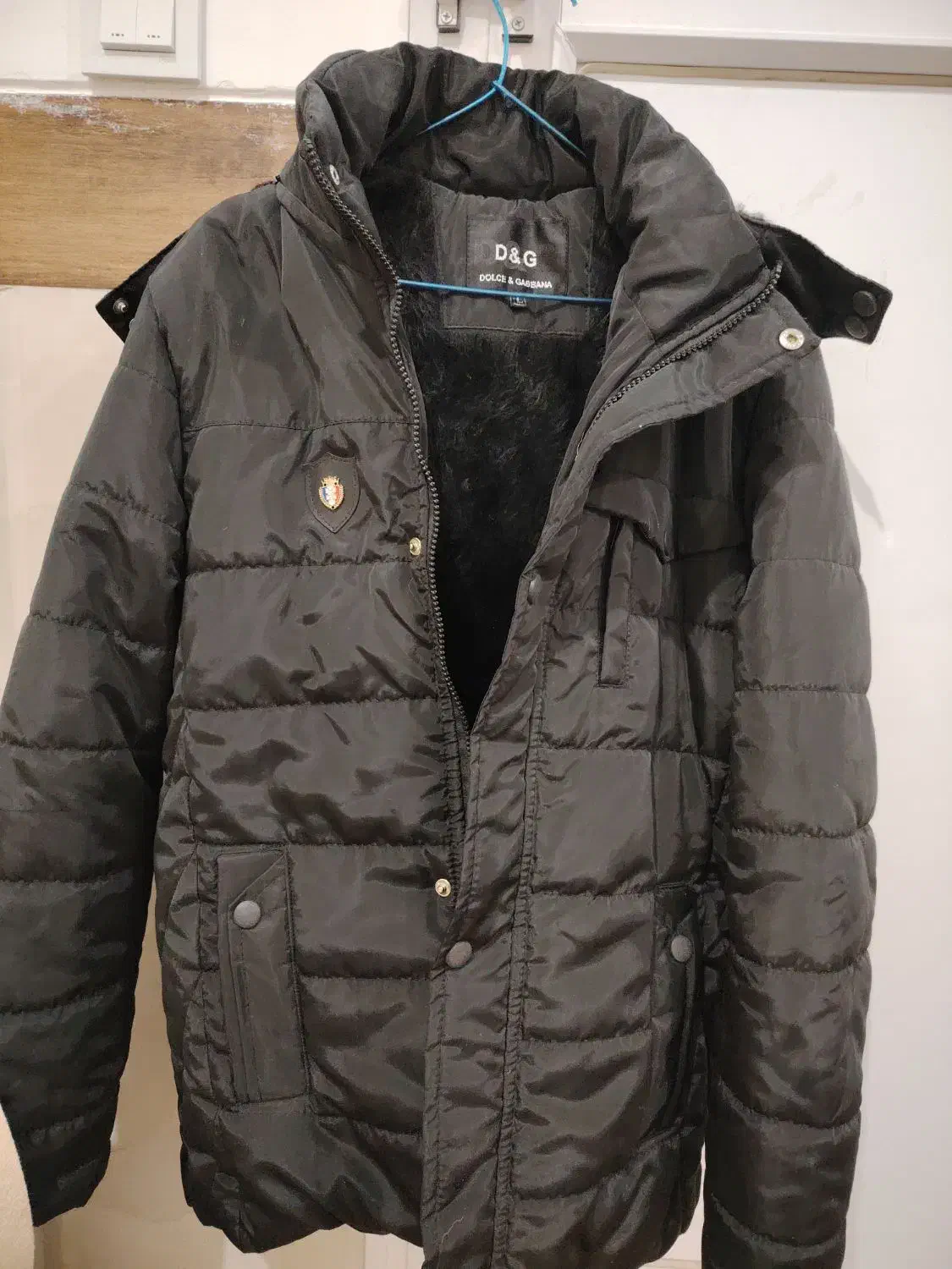 کاپشن جلیقه ای|لباس|مهریز, |دیوار