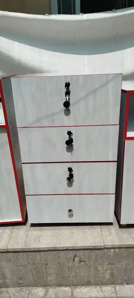 میز و کشو|میز تحریر و کامپیوتر|شیراز, شهرک فرهنگیان|دیوار