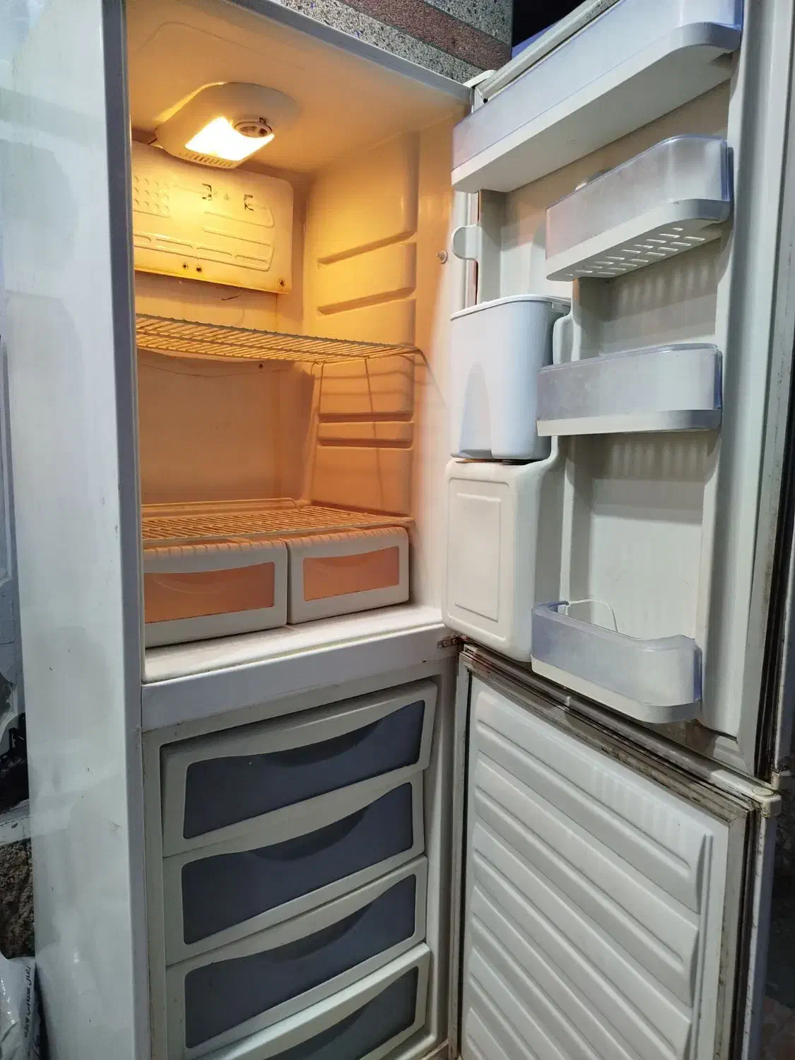 یخچال فریزردرحد|یخچال و فریزر|قائم‌شهر, |دیوار