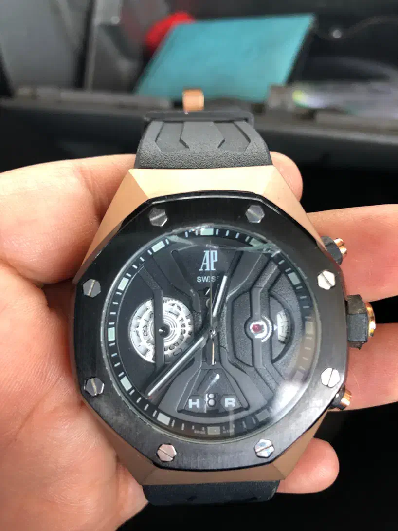 ساعت مچی تمیز|ساعت|بومهن, |دیوار