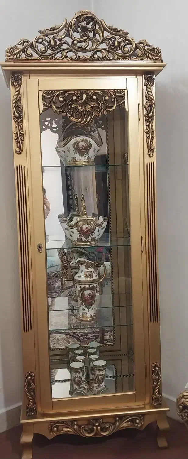 ویترین و اینه شمعدان در حد نو|بوفه، ویترین، کنسول|ورامین, خیر آباد|دیوار