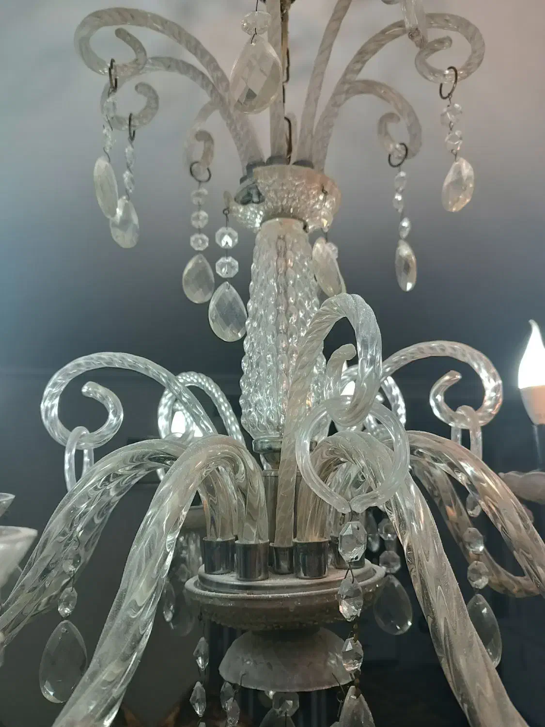 لوستر شیشه ای 8شعله|لوستر و چراغ آویز|تبریز, |دیوار