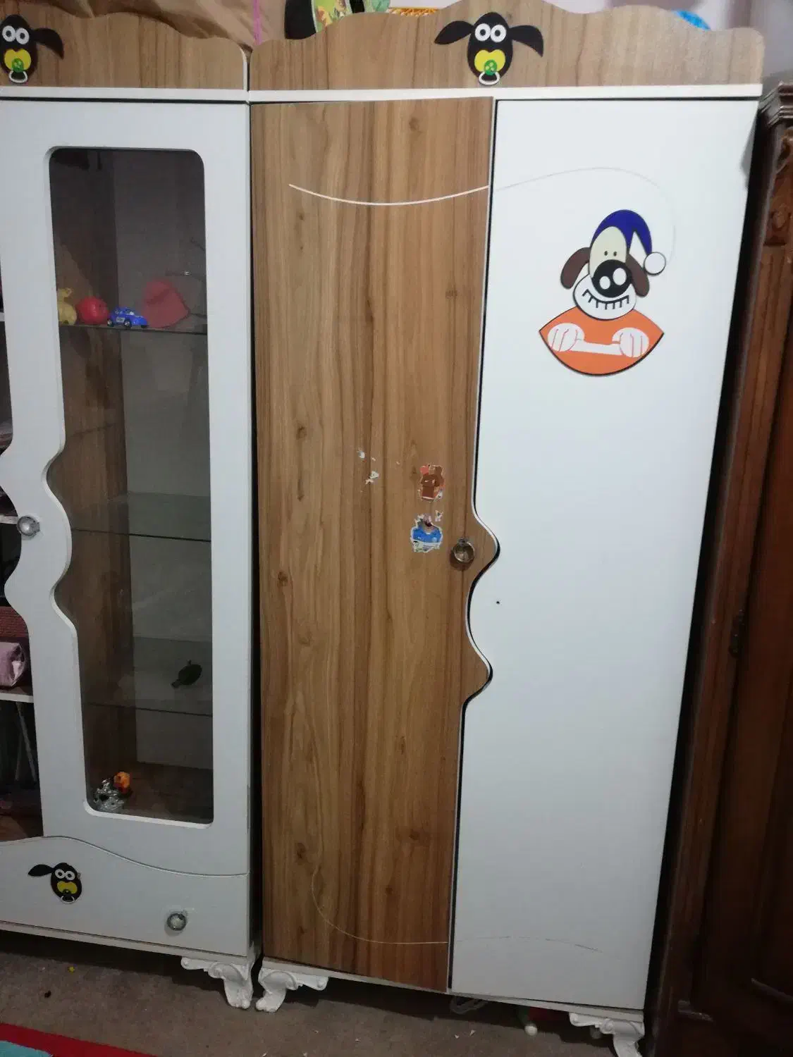 کمد وویترین و تخت سه منظوره|تخت و سرویس خواب|قم, باسکول|دیوار