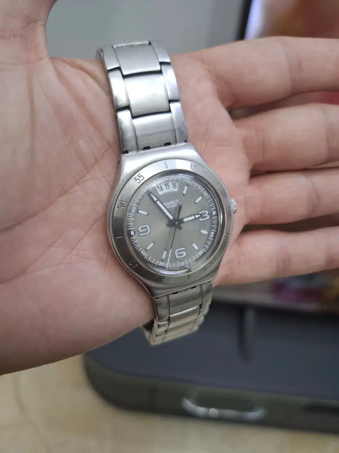 ساعت سواچ اصل|ساعت|بم, |دیوار