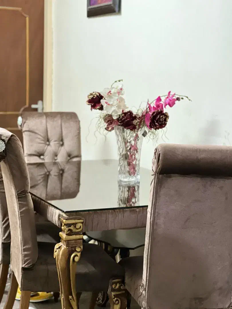 میز ناهار خوری ۴ نفره کاملا سالم و در حد نو|میز و صندلی غذاخوری|اهواز, سلطانمنش|دیوار