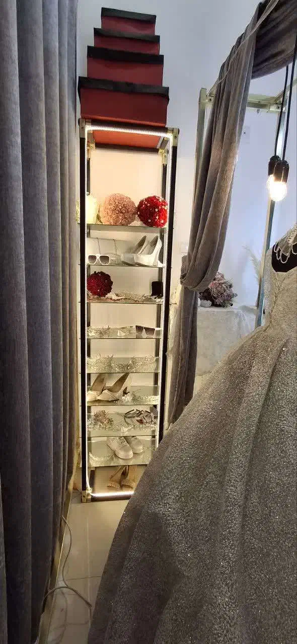 واگذاری فروش مزون لباس عروس مغازه سبزه میدان|اجارهٔ مغازه و غرفه|زنجان, |دیوار
