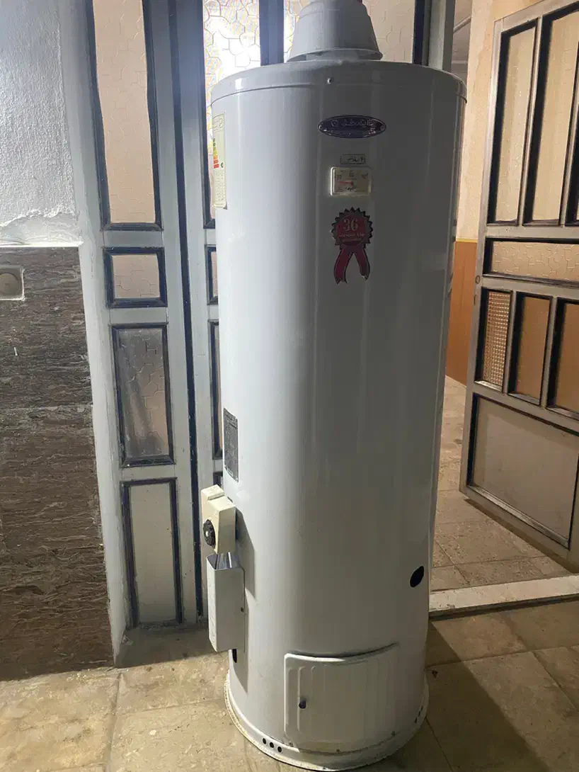 ابگرمکن ایستاده|آبگرمکن، پکیج، شوفاژ|نوشهر, |دیوار