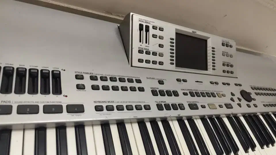 ساز جی ام جنسیس|پیانو، کیبورد، آکاردئون|قزوین, |دیوار