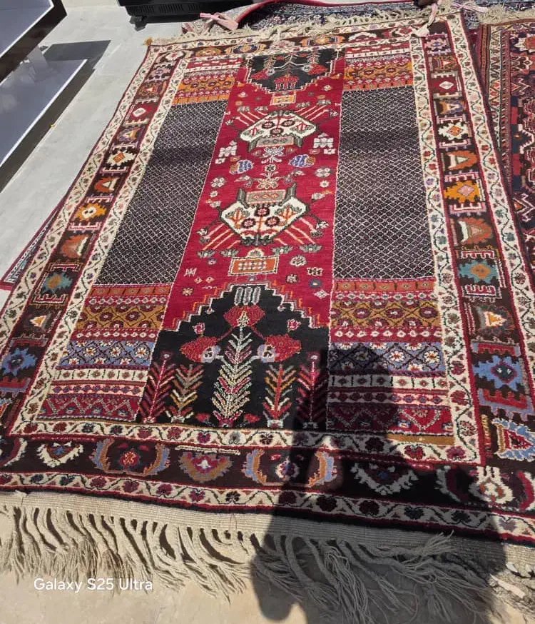 هنر اصیل عشایر ایران|گلیم، جاجیم، گبه|شیراز, بازار|دیوار