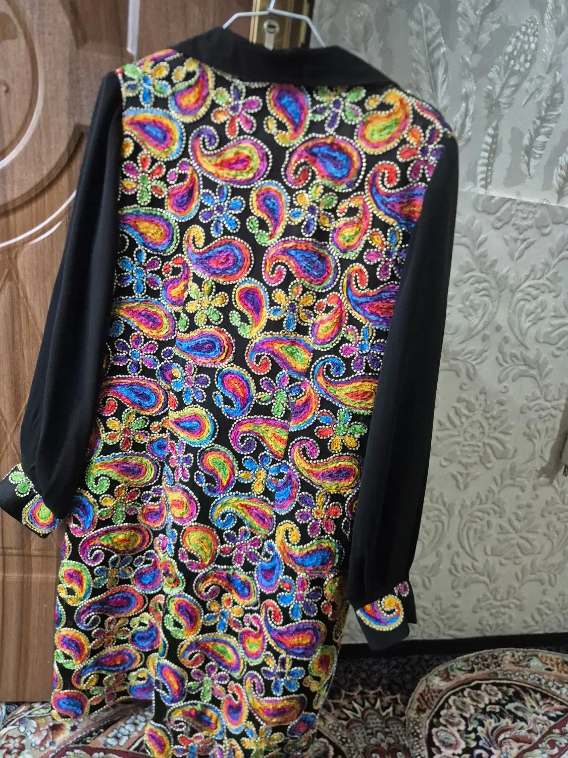 مجلسی|لباس|بروجرد, |دیوار