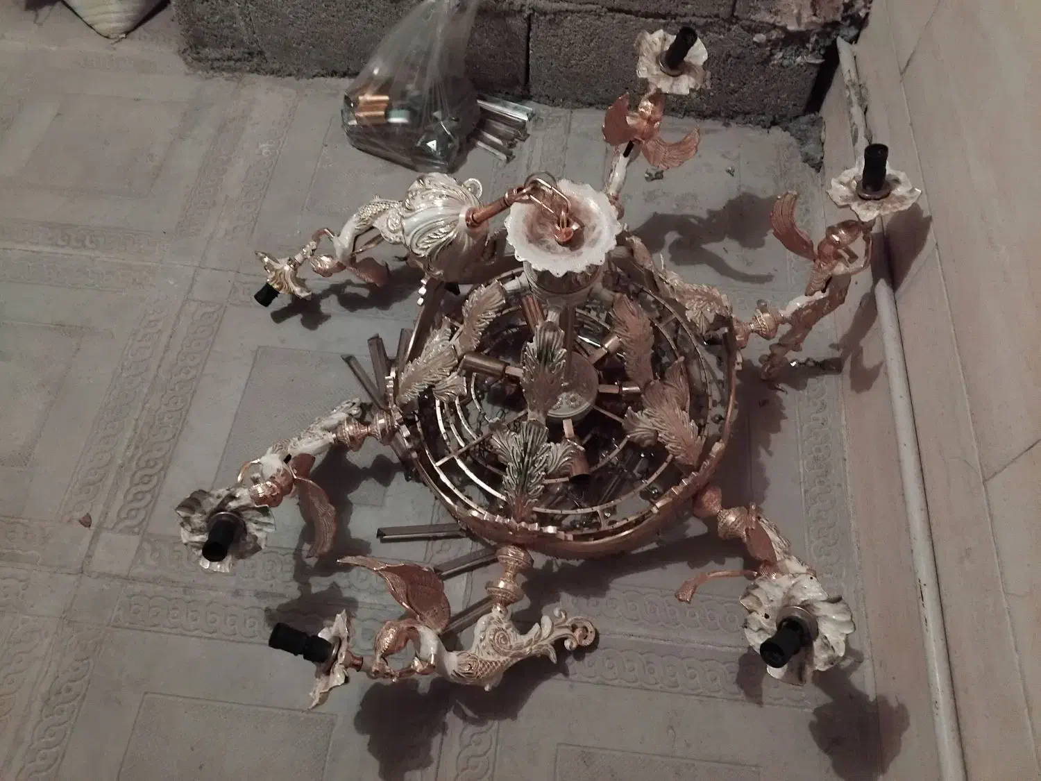 لوستر برنز  ۶شاخه فرشته|لوستر و چراغ آویز|ماهدشت, |دیوار