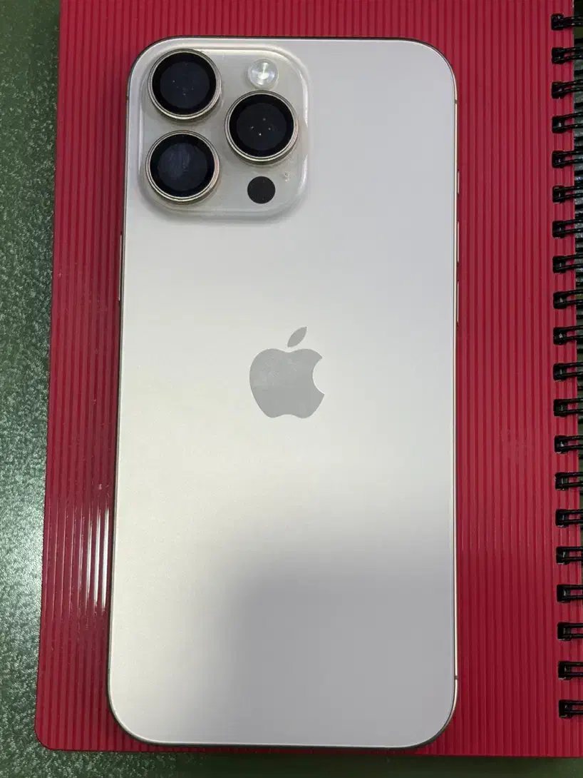 ۱۶پرومکس zaa باتری۱۰۰درصد/ریجسترشده و بدون خط خش|موبایل|اندیشه, اندیشه فاز ۱|دیوار