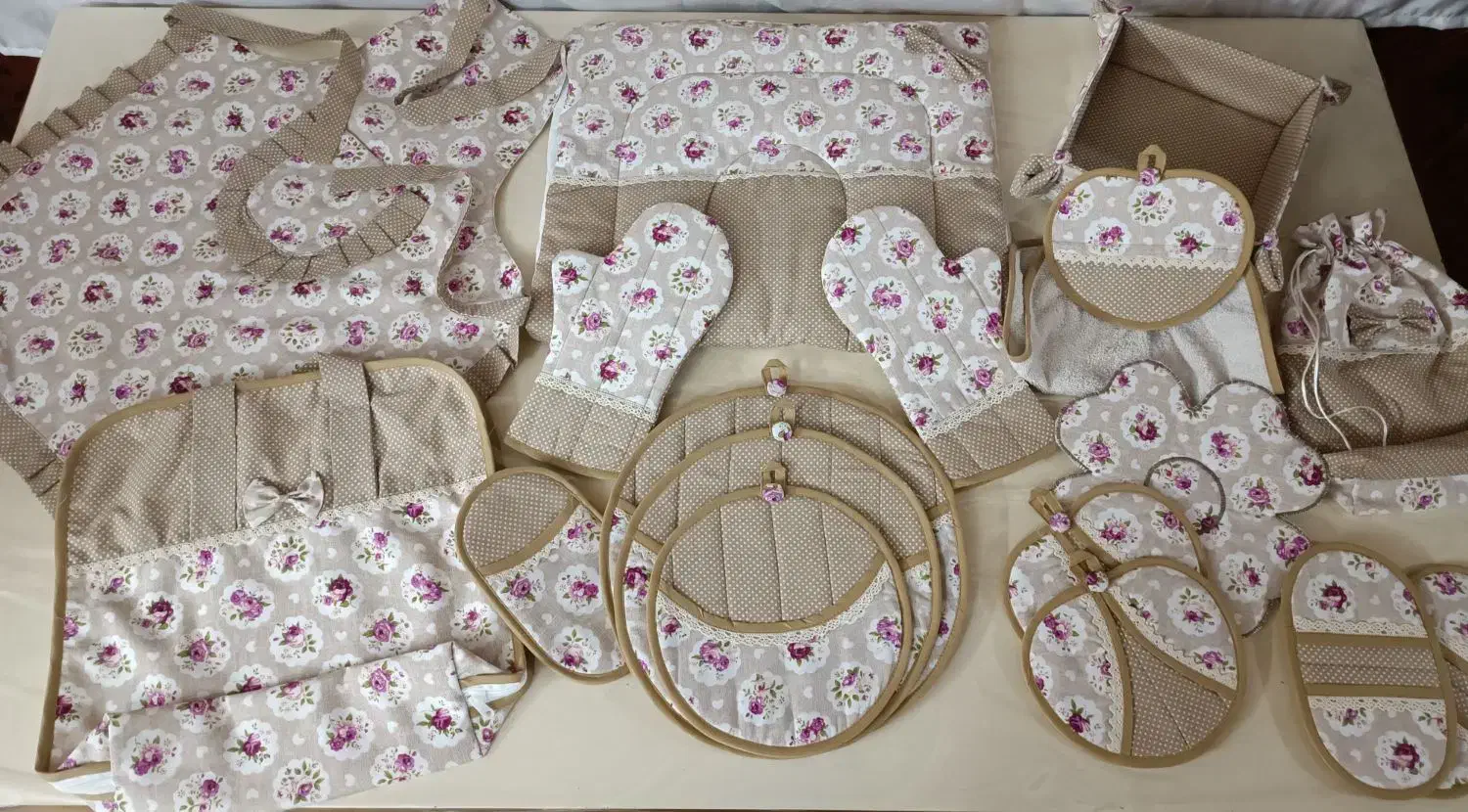 سرویس آشپزخانه عروس|سفره، حوله، دستمال آشپزخانه|زنجان, |دیوار