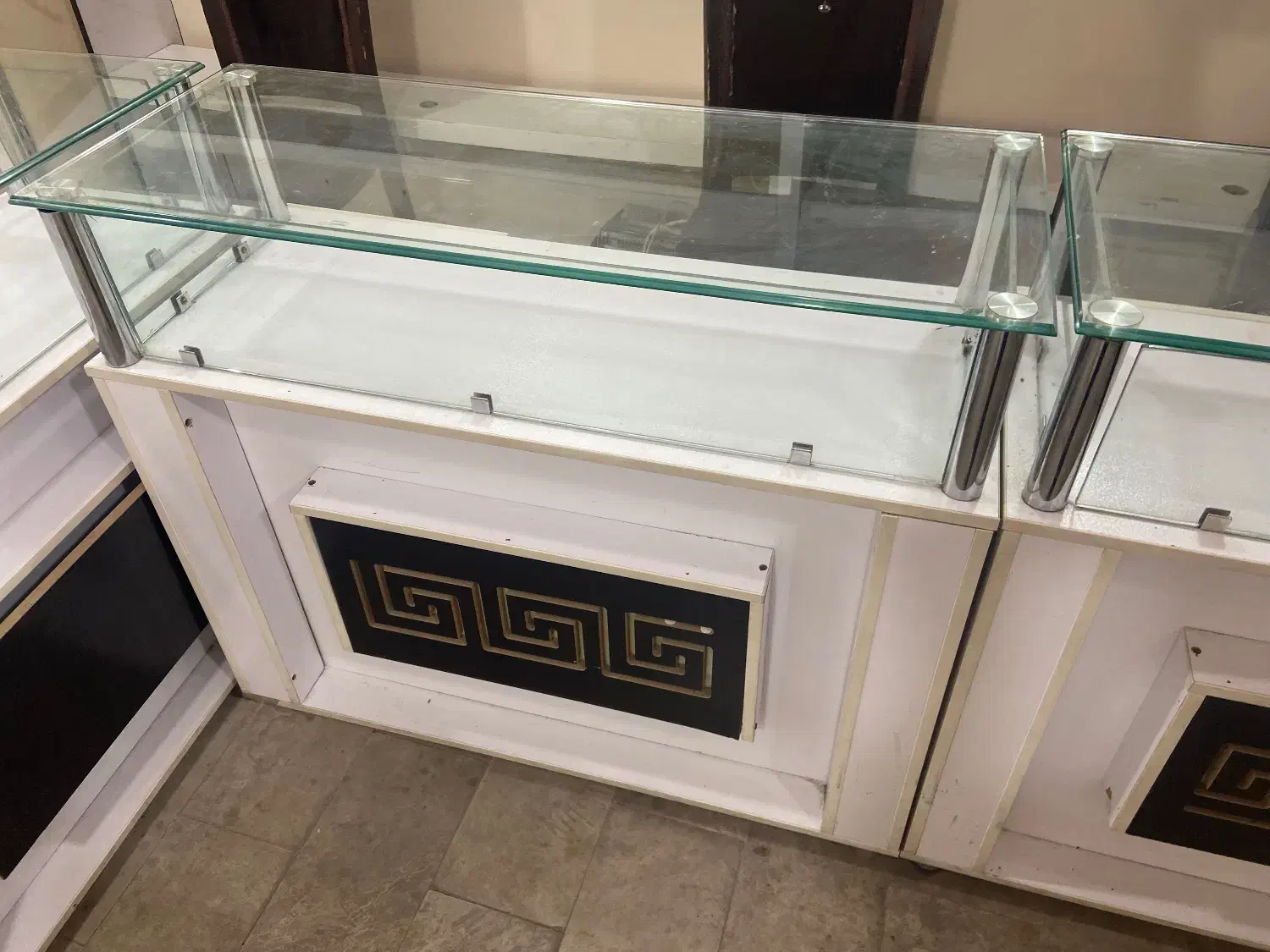 دکور و ویترین مغازه|فروشگاه و مغازه|دامغان, |دیوار