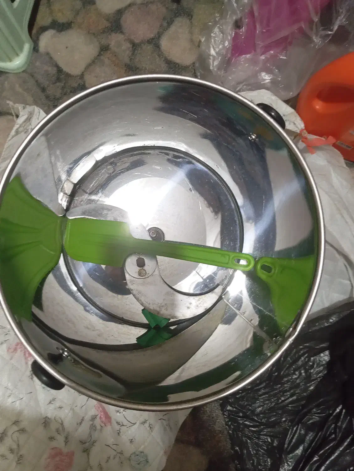 سبزی خورد کن|خردکن، آسیاب، غذاساز|بابل, |دیوار