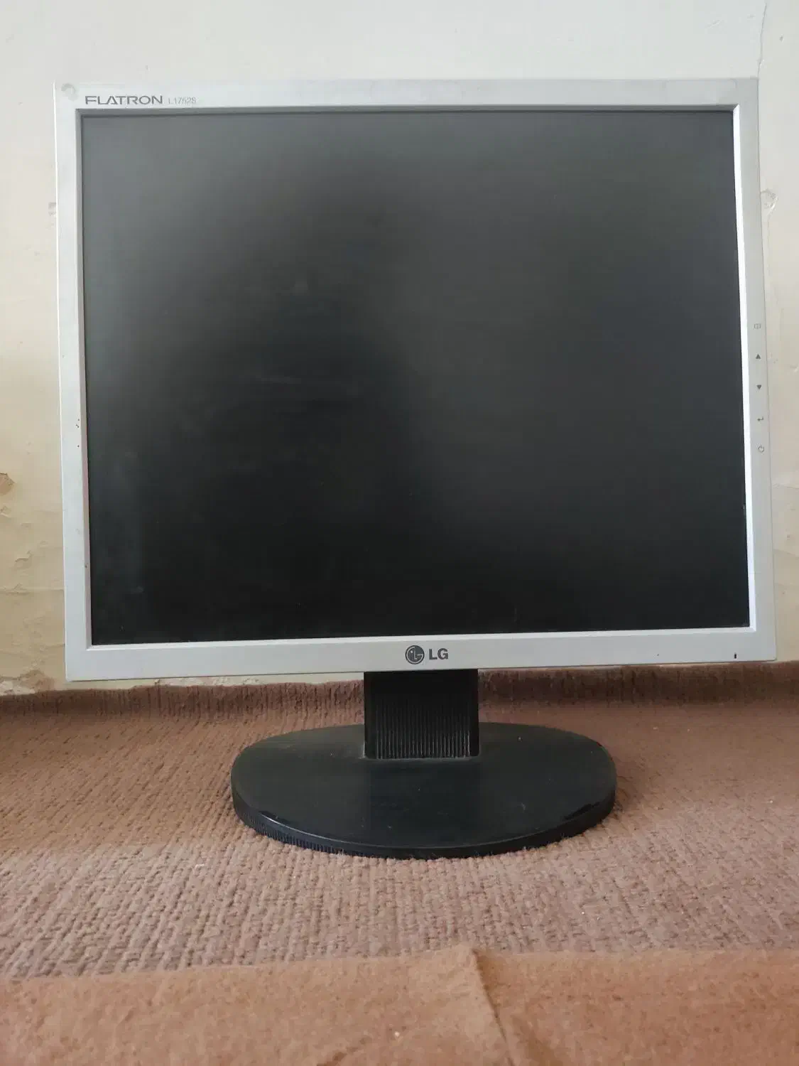 مانیتور|قطعات و لوازم جانبی رایانه|برخوار, |دیوار