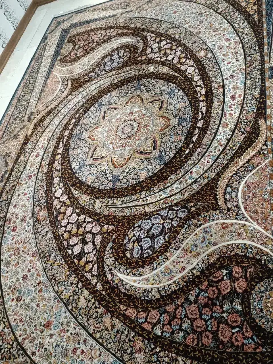 فرش ماشینی 9متری در حد نو|فرش|تهران, اقدسیه|دیوار