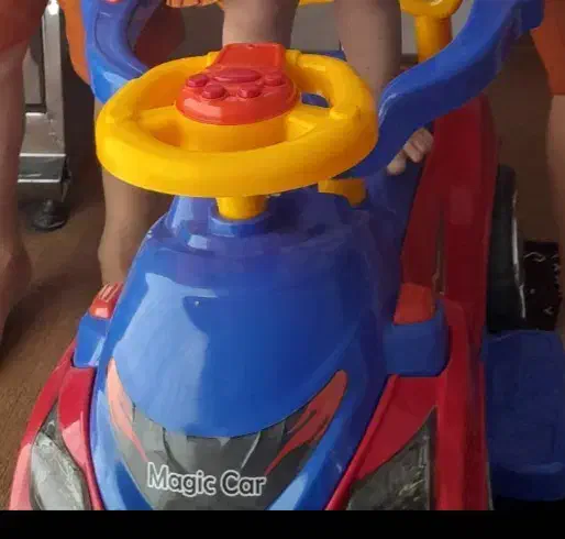 ماشین بچگانه درحد|اسباببازی بچه|بندر ترکمن, |دیوار