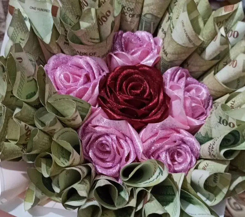 کادویی وگل روبانی|گل مصنوعی|بندر دیر, |دیوار