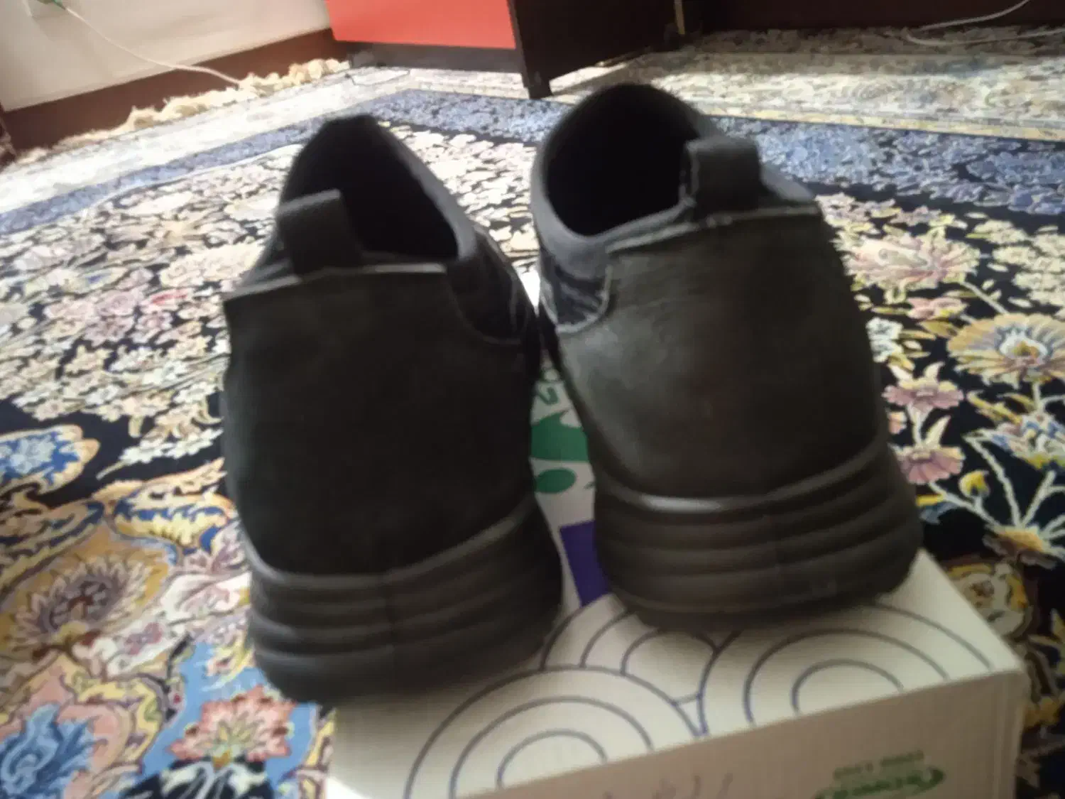 کفش نرم و ظریف مخصوص|کیف، کفش، کمربند|اسالم, |دیوار