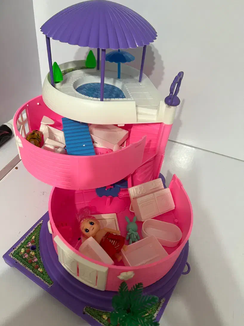 قلعه بازی کودک|اسباببازی|صومعهسرا, |دیوار