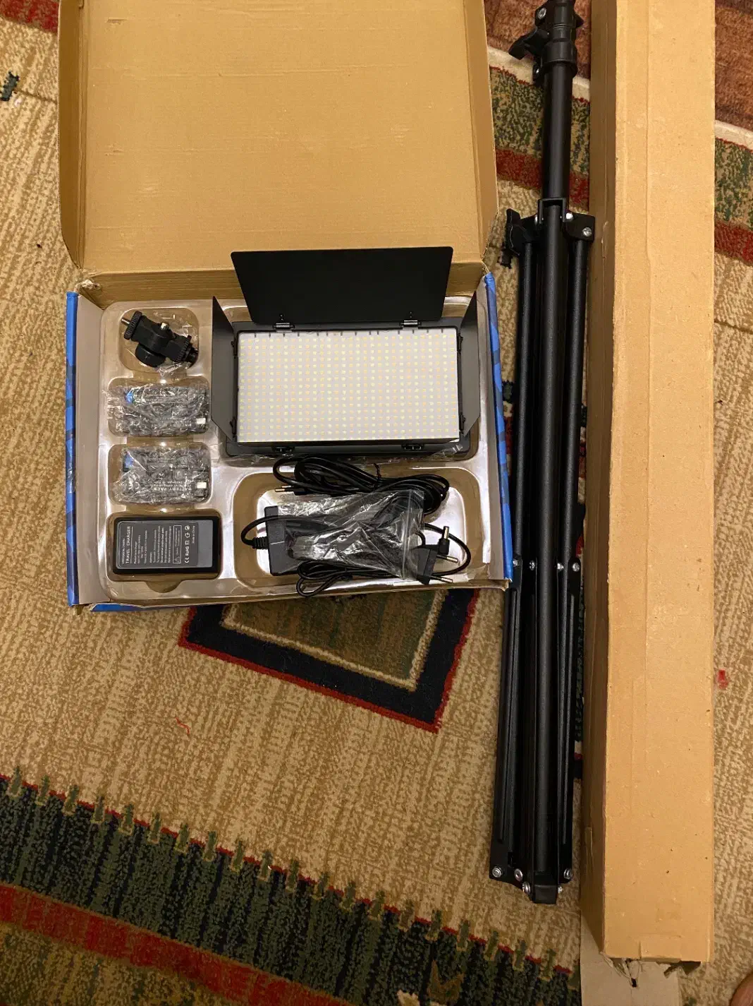 لوازم تولید محتوا عکاسی و فیلمبرداری|دوربین عکاسی و فیلم‌برداری|بهشهر, |دیوار