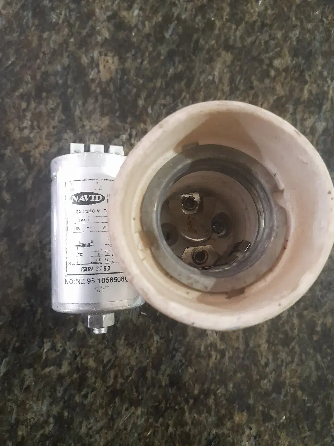 فروش سرپیچ و استارت لامپ گازی|لامپ و چراغ|اندیمشک, |دیوار