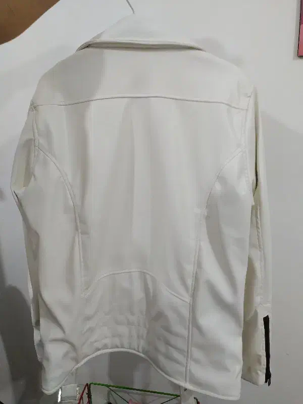 کت چرم سفید|لباس|برازجان, |دیوار