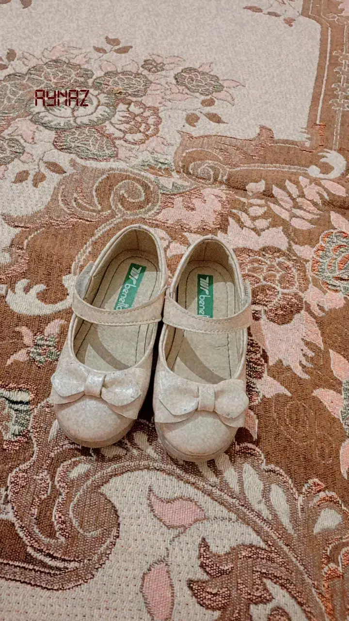 کفش دخترانه سایز بیست سه|کفش و لباس بچه|زابل, |دیوار