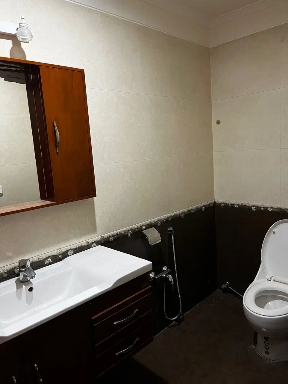 ۲۰۰ متر، فول، کامرانیه