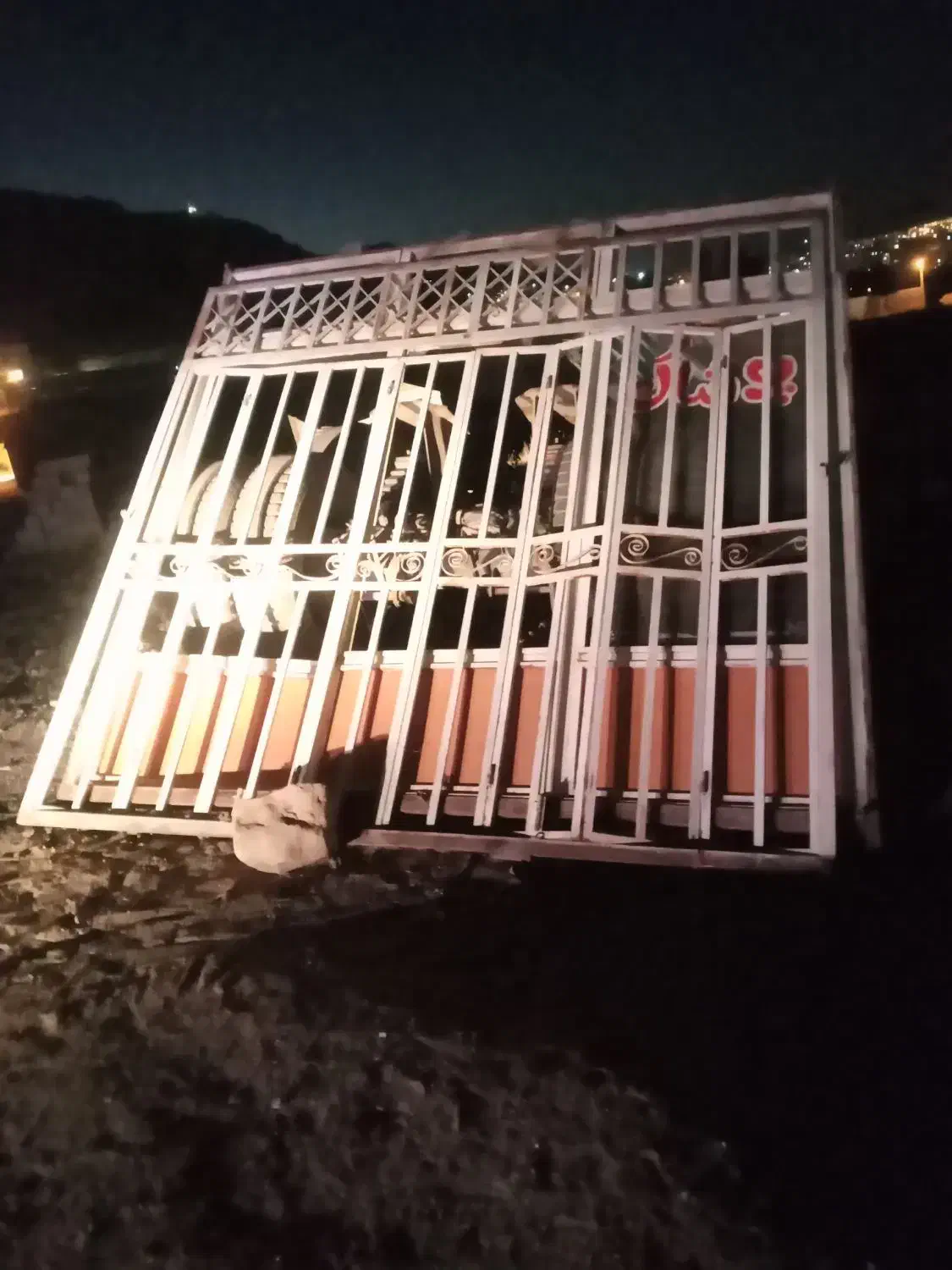 درب مغازه|مصالح و تجهیزات ساختمان|بیجار, |دیوار